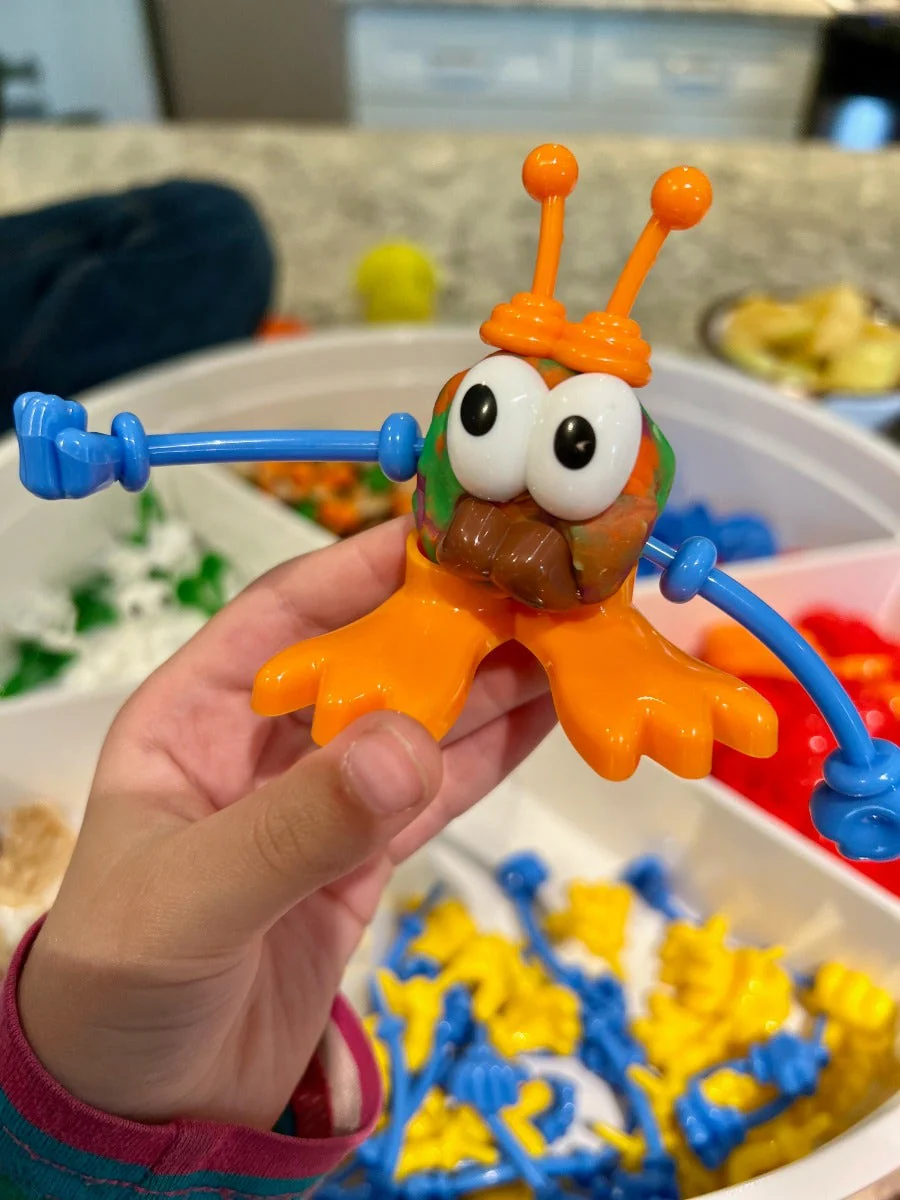 Creative Creatures Dough Builders 260 Pc - Image 2