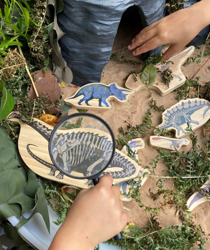 Dinosaur Wooden Characters - Image 5