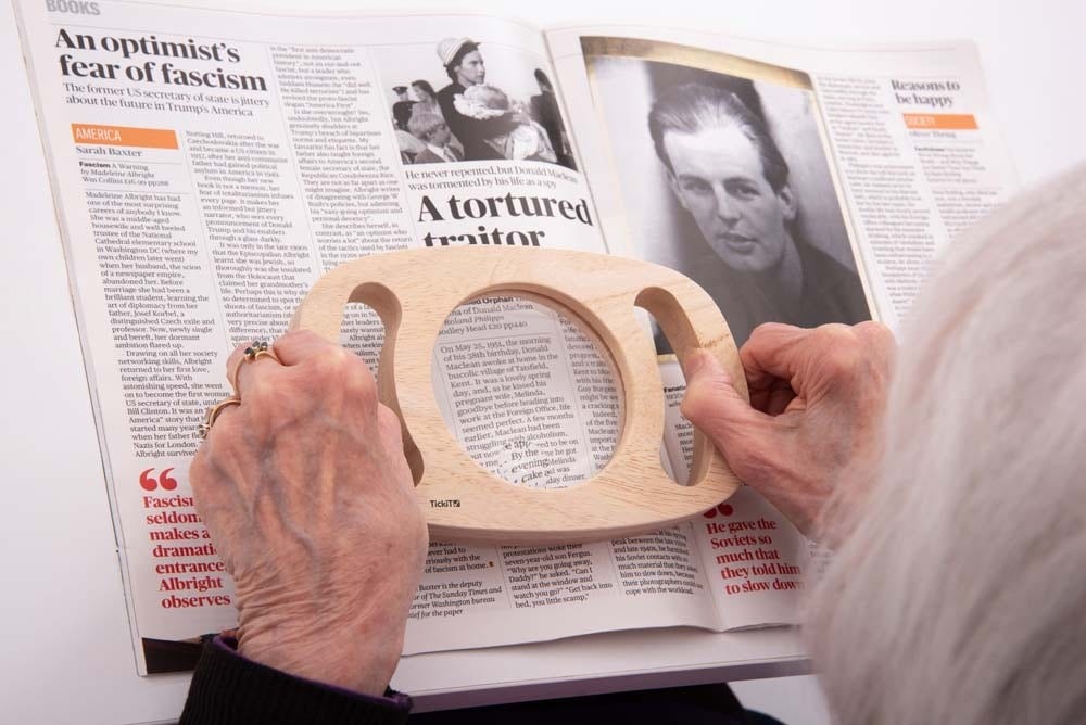 Easy Hold Magnifier - Image 5