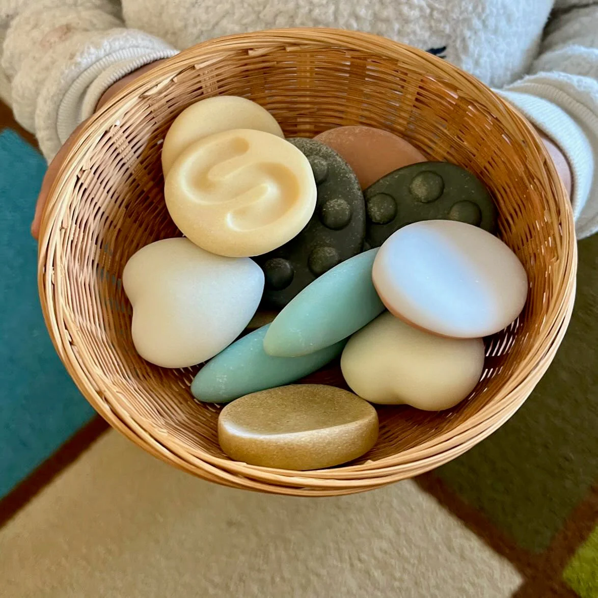 Finger Fidget Stones 12 pcs - Image 2