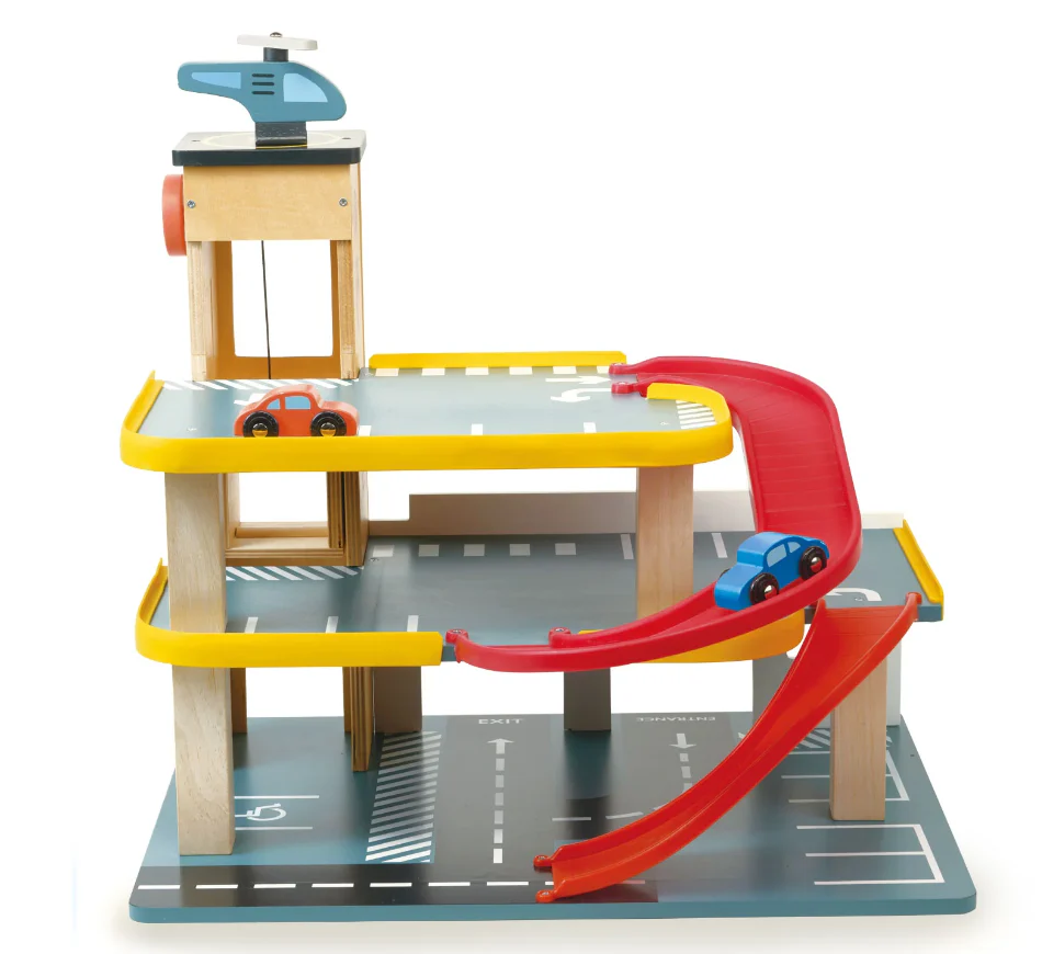 Multi-Level Garage with Lift - Image 2
