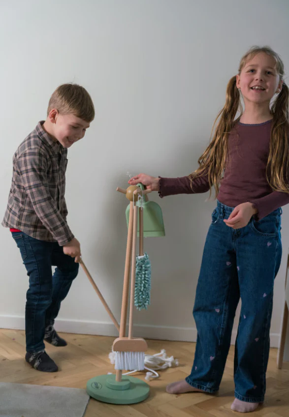 Playful Wood Cleaning Set - Image 3