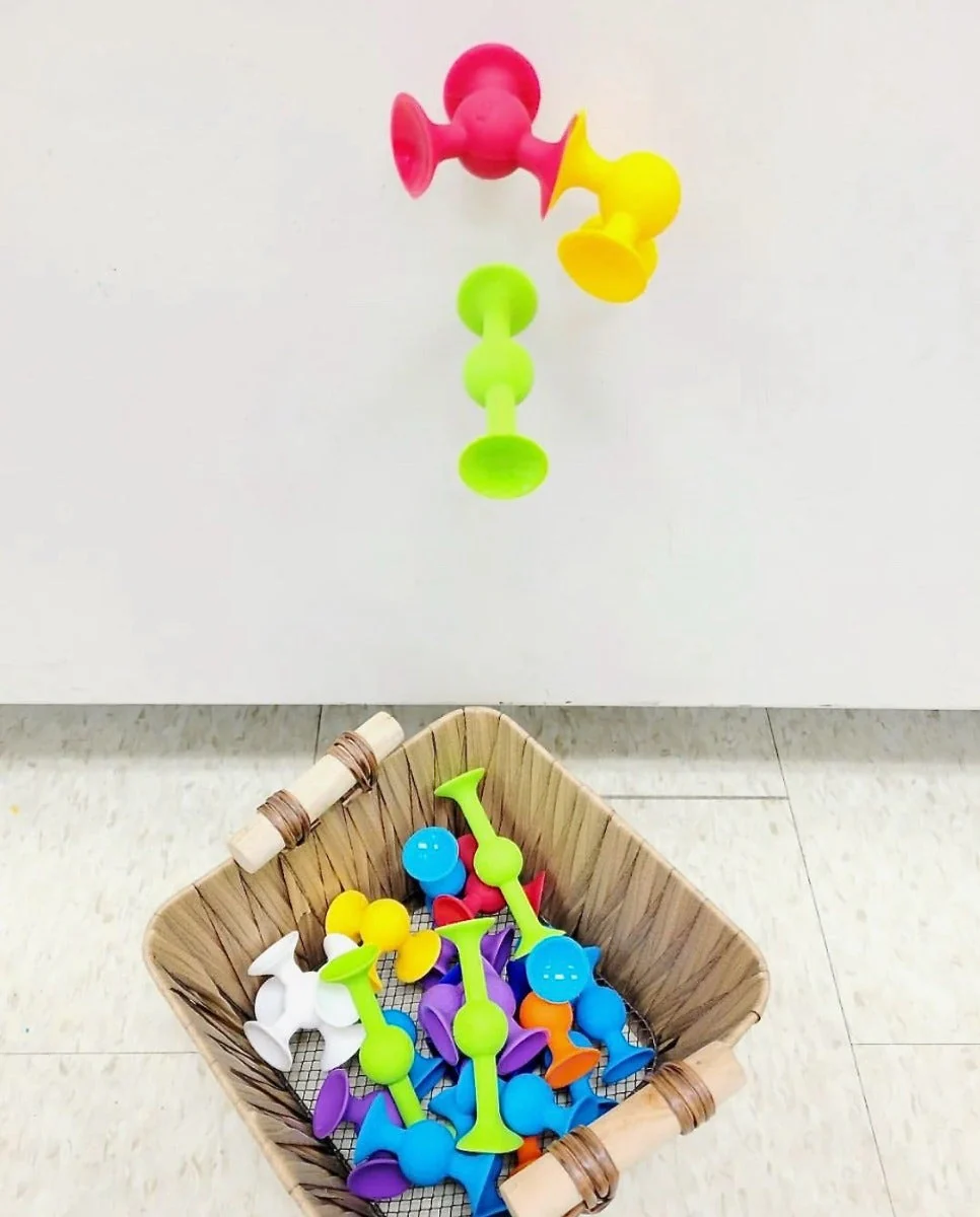 Squigz Starter Set by Fat Brain Toy - Image 3