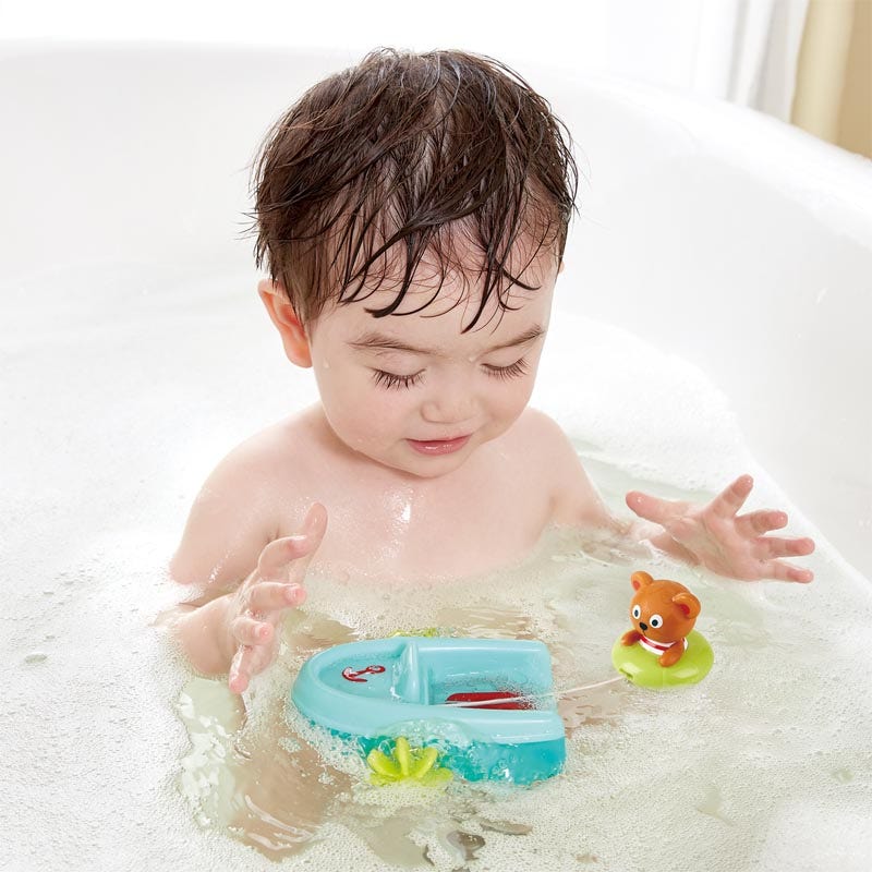 Tubing Pull-Back Boat by Hape - Image 3