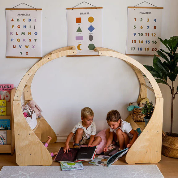 Waldorf Arch - Image 4