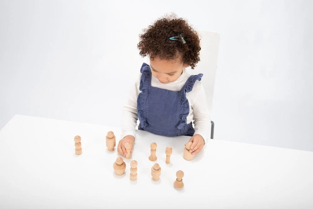 Wooden Community Figures - Image 3