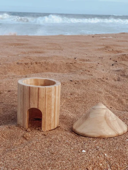 Wooden Hut - Image 4