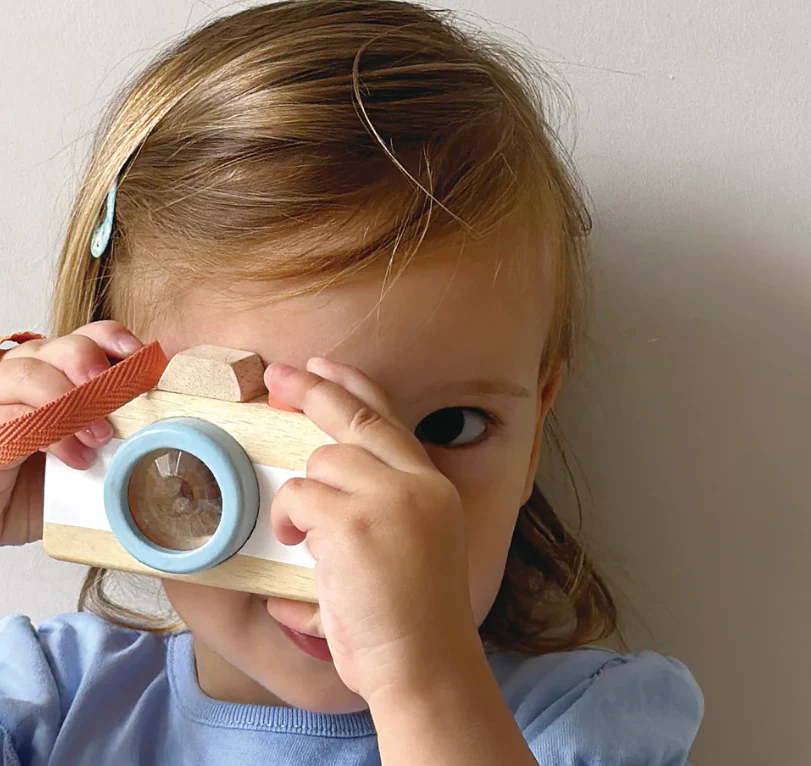 Wooden Pretend Camera - Image 2
