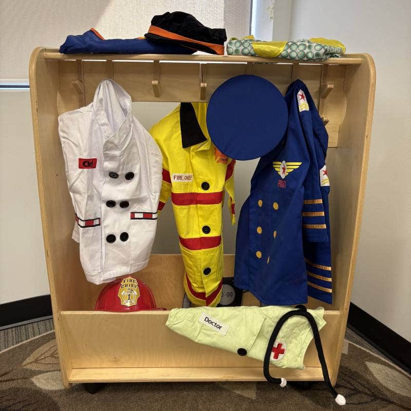 Woodlyn Dress Up Nook - Image 4