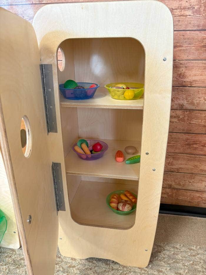 Woodlyn Kitchen Fridge for Preschoolers 15.5inL x 36inH - Image 4